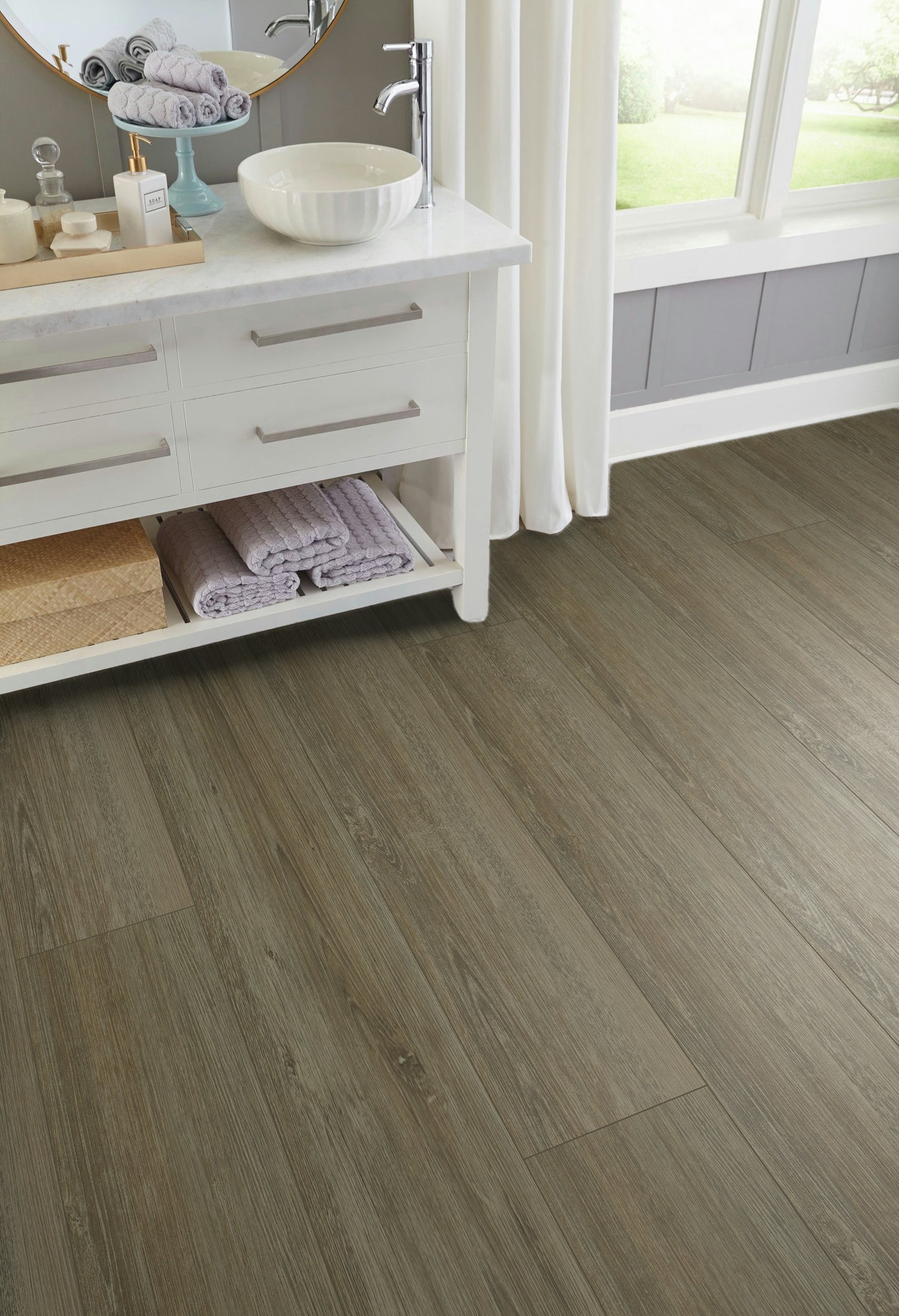 5mm Thick Rigid Core Vinyl Plank Flooring 7.87 in. Width x 60 in. Length (32.81 sq. ft. per box) - Lake House - Sample