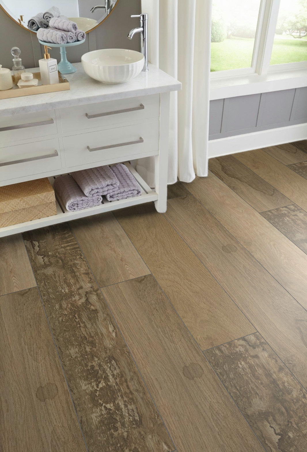 5mm Thick Rigid Core Vinyl Plank Flooring 7.87 in. Width x 60 in. Length (32.81 sq. ft. per box) - Timeworn Lodge - Sample